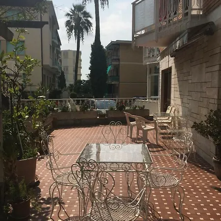 Residenza Colombia Apartment *